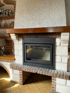 Barbas Universal 80 Réalisations : Rénovation d'une cheminée avec un insert à bois Barbas